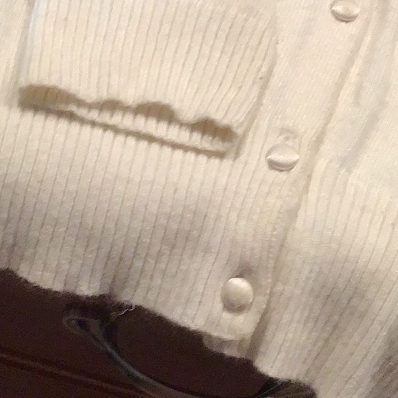 Elegant White cardigan Sweater - Picture 4 of 7
